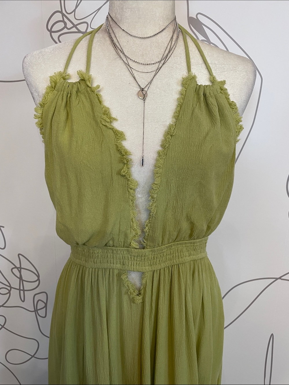 H Y F V E Halter Maxi Dress Size L - Picture 4 of 8